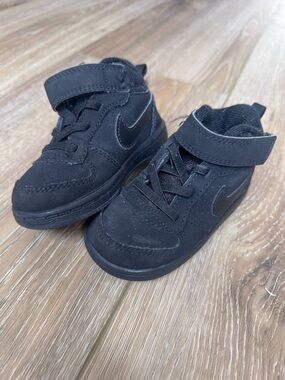 Nike Kids Black High-Top Velcro Sneakers